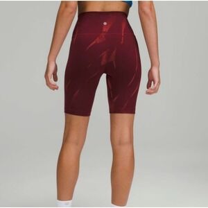 Lululemon Wunder Train Hi Rise Short 8" Inseam Size 4